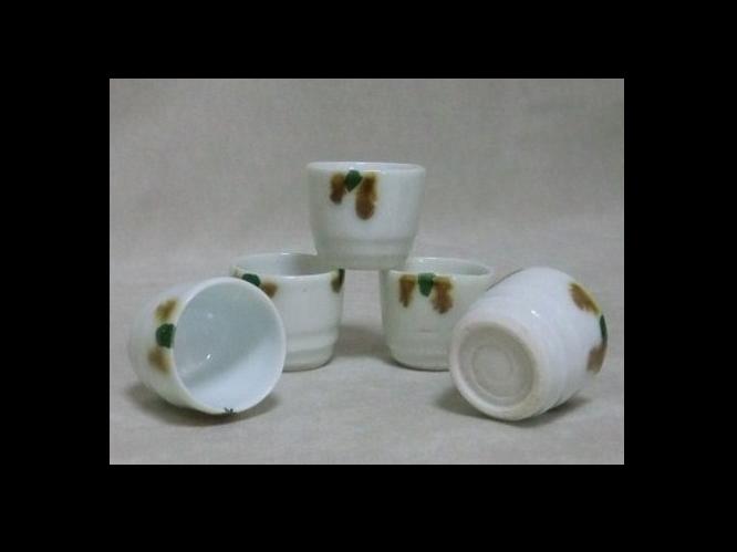 �|����5�q