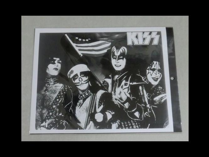 �~���[�W�b�N�X�e�[�V�����o���I�@�n�[�h���b�N�o���h�@�L�b�X(KISS)�@�ʐ^