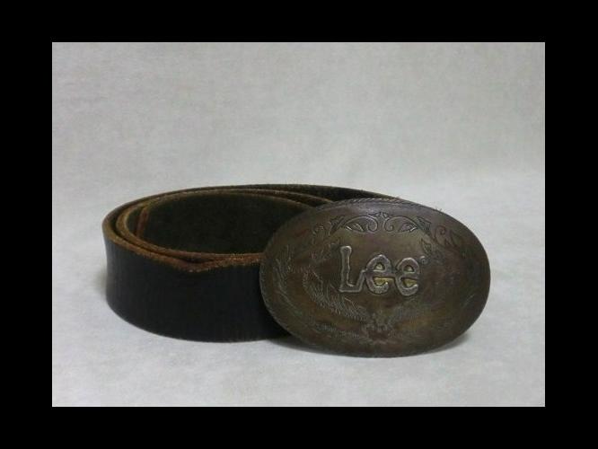 ���B���e�[�W�@Lee �o�b�N��