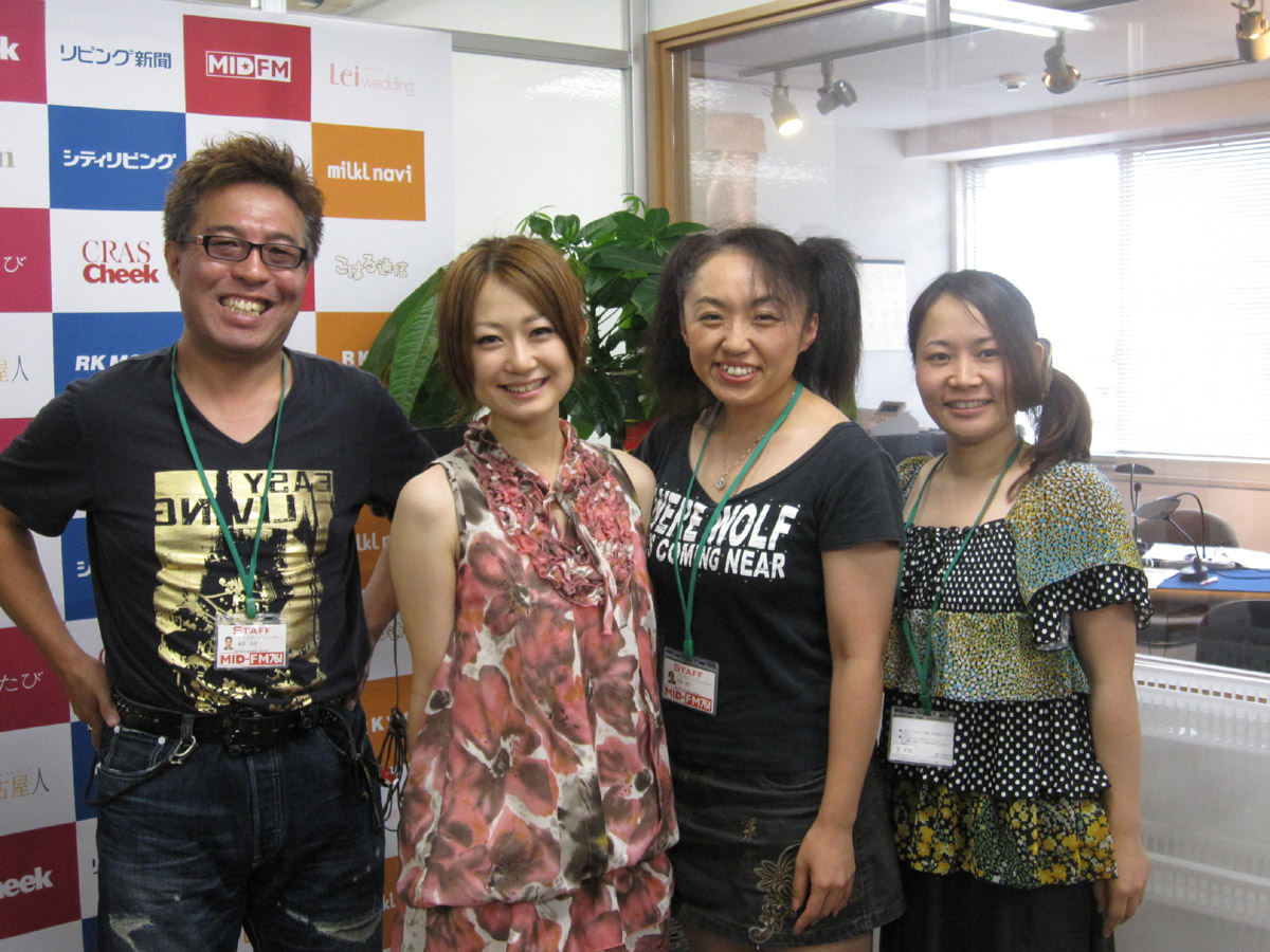 �}�j�A�[�i�I���؂����W�I�o�����܂����uMID-FM�v