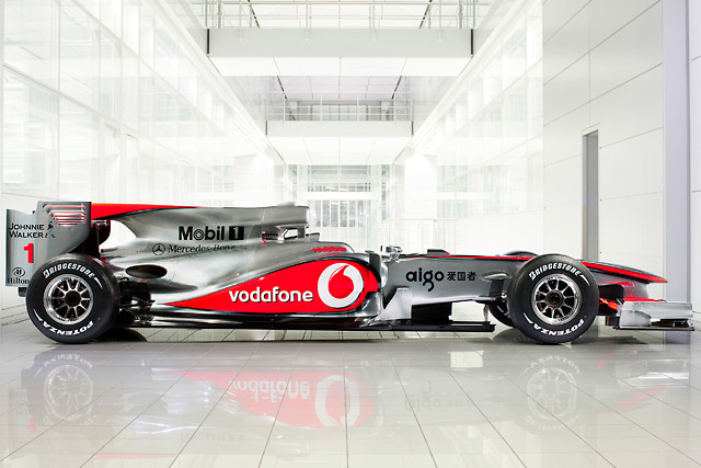 �}�N���[���� �uMP4-25�v�@�}�V���Љ�