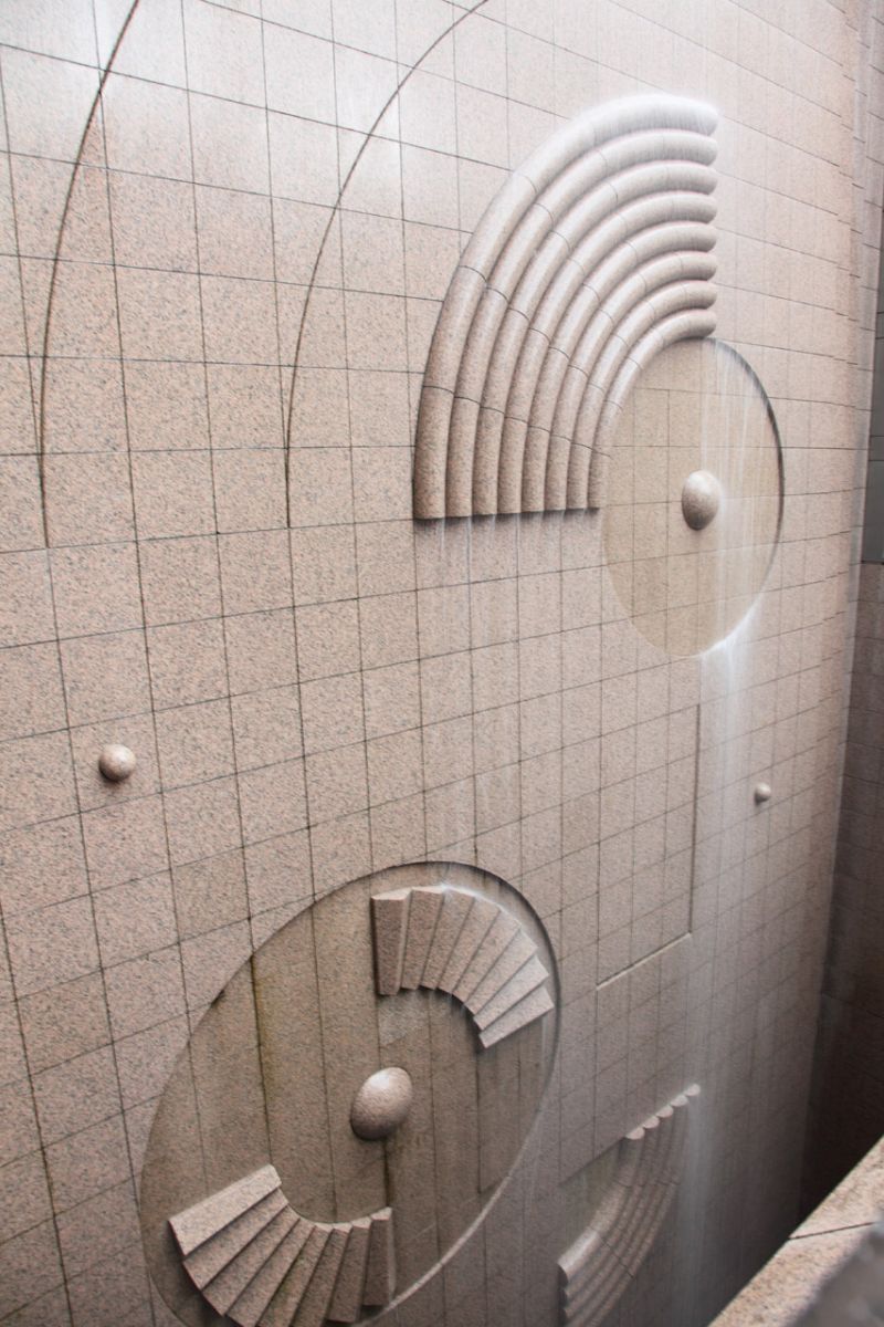 ���[�O���V���[�Y�i�d�C�̉Ȋw�ٌ�ҁj