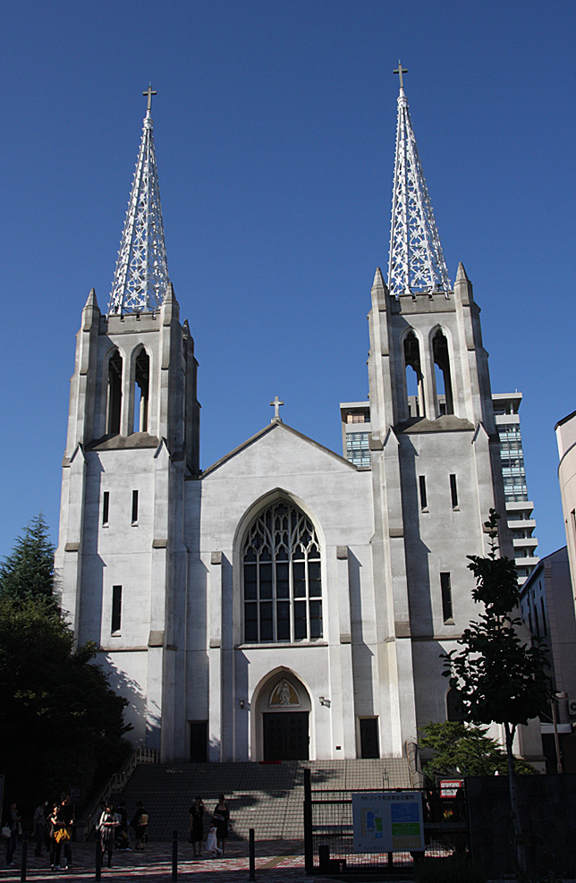 ���[�O���V���[�Y�i�V�h�t�߂̂��鋳��j 