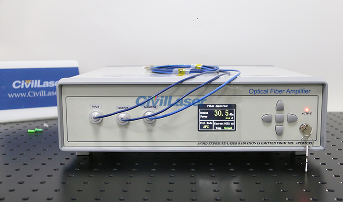 1030~1100nm 10W 40dBm �C�b�e���r�E���Y���t�@�C�o�[�A���v �x���`�g�b�v