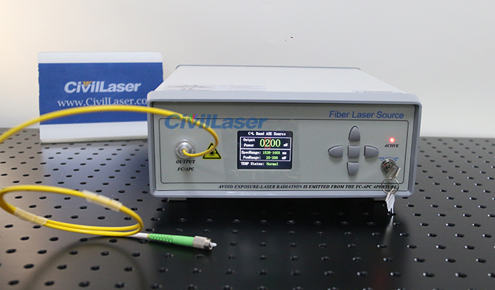 C+L Band ASE �u���[�h�o���h���� SM �t�@�C�o�[�o��