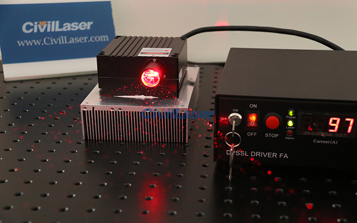 638nm 5W �����̃��[�U�[�o�̓��b�h���C��