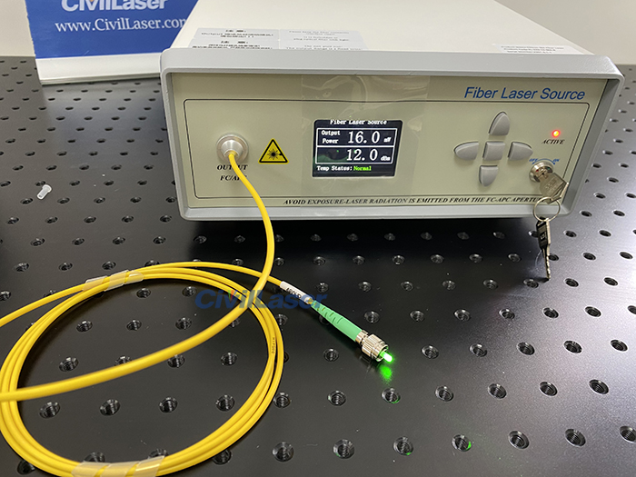 532nm 15mW �o�͒����\�t�@�C�o�[���[�U�[�A�������x 0.1mW