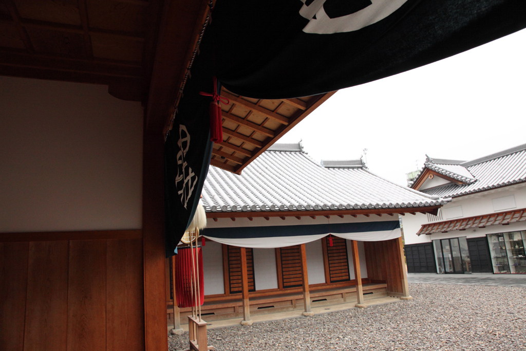 �������V��12