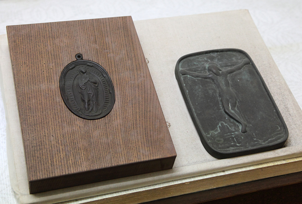 �������V��18