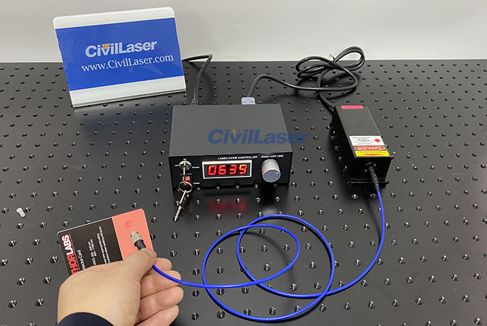 980nm 1~300mW SM �t�@�C�o�[���[�U�[�̑���f��