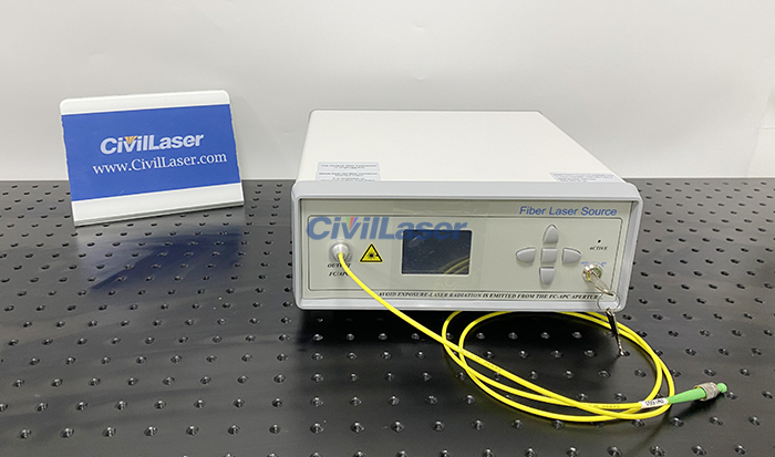 1550nm 2.64kHz ���������[�U�[ PM �t�@�C�o�[�o��