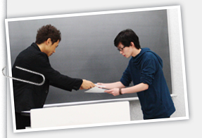 �ŗD�G�܂̉z��񖃂���֕\������^