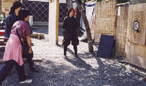 キャラクターフェスティバルinモリコロパークVol.1〜着ぐるみ・コスプレ大集合〜本格手裏剣投げ体験