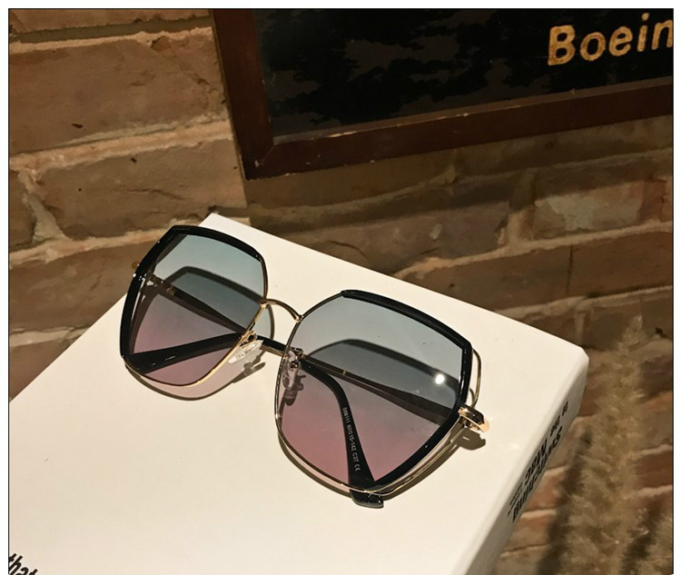 �T���O���X�@2019�g�����h