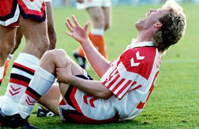 �T�b�J�[ ����