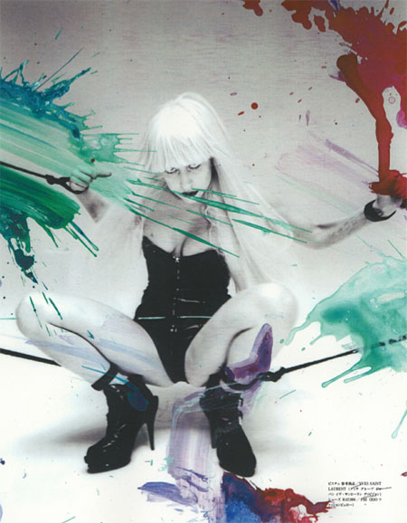 ���f�B�[��K�K�~�A���[�L�[�r�،o��