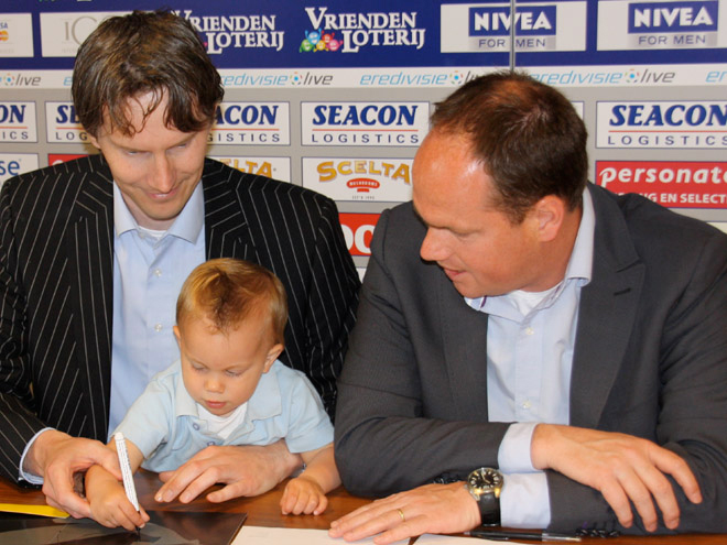 ��Δ���VVV�t�F�����ƌ_�񂵂��Ԃ����