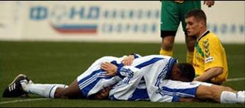 �X�|�[�c�̏u�Ԃ̖ʔ���Ռ��摜