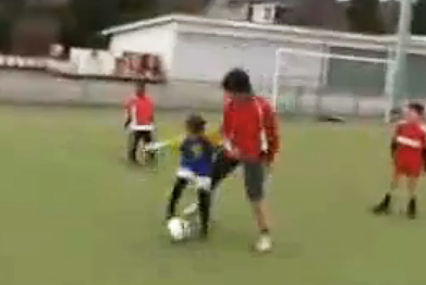 �V�˃T�b�J�[���N�}�f�B���}�z���h