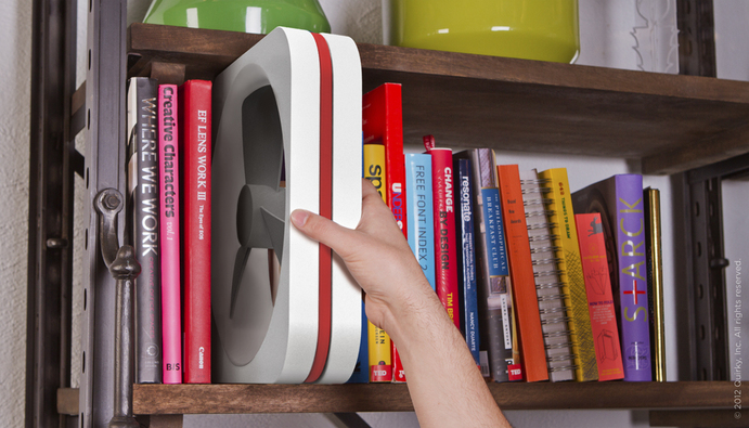 �X�^�C���b�V���ȃf�U�C���ŃR���p�N�g�ő|�����y����Ȑ�@�wAria�x