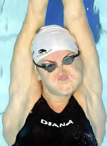 �X�|�[�c�̏u�Ԃ̖ʔ���Ռ��摜