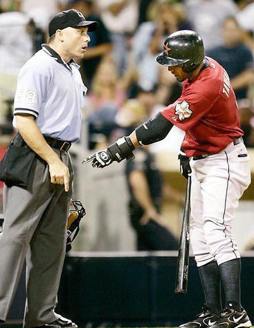 �X�|�[�c�̏u�Ԃ̖ʔ���Ռ��摜